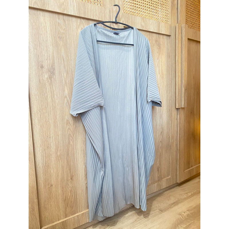 Outer Plisket This is April (Preloved)