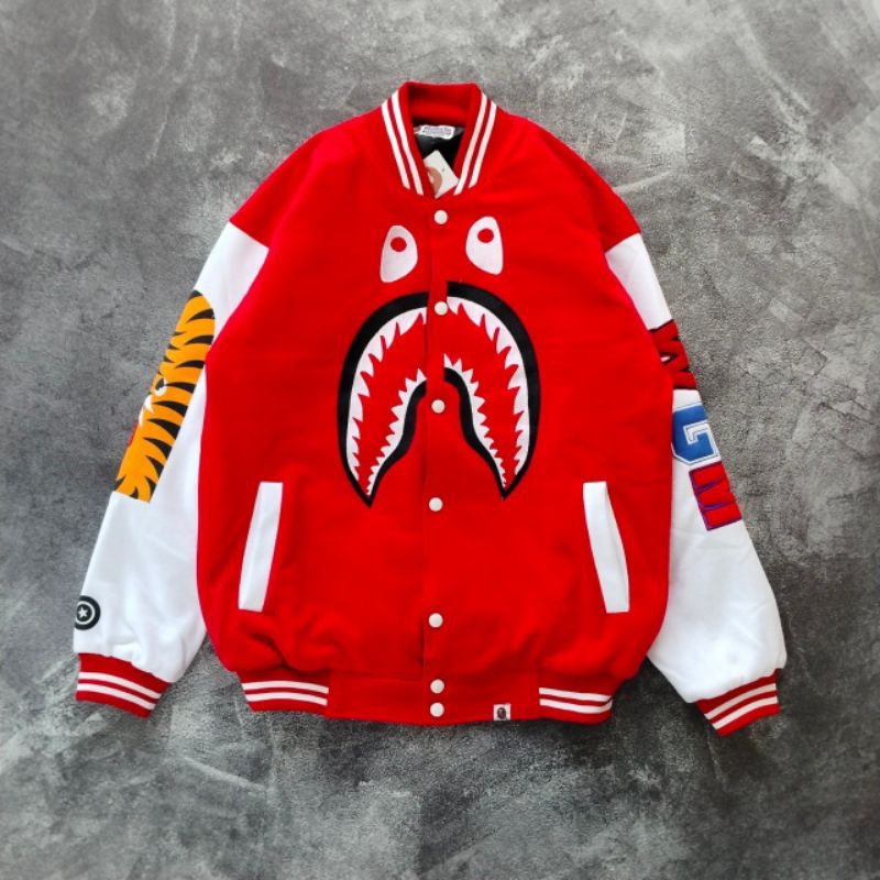 JAKET BOMBER VARSITY BAPE RED BORDIR