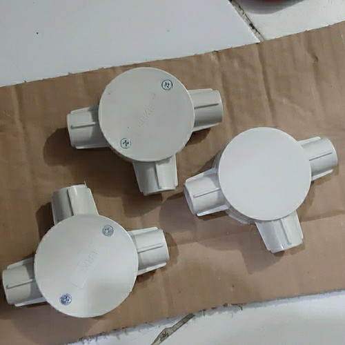 T DUS KABEL LISTRIK PUTIH