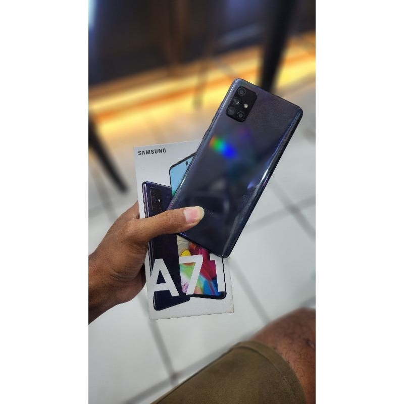 samsung A71 minus