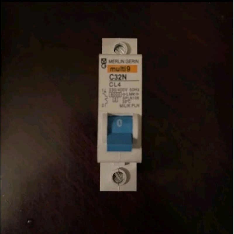 MCB MG Merlin Gerin Biru Multi9 Per Dus 2A 4A 6A 10A 16A 20A 25A 32A 40A 50A 63A Ampere