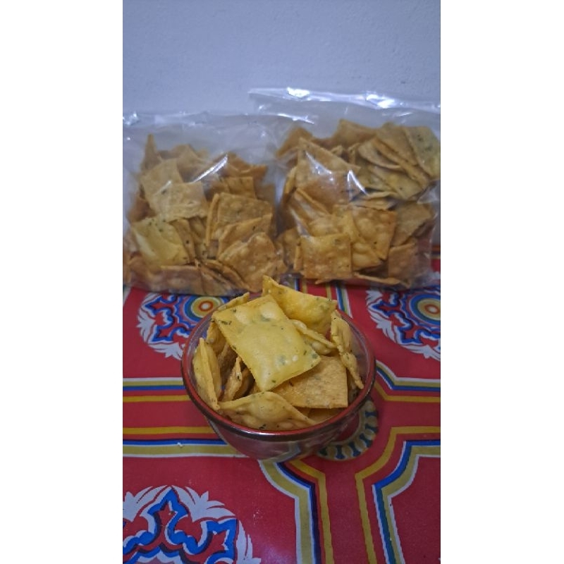 

Pangsit/Keripik Bawang Homemade 250gram