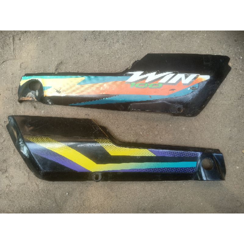 COVER BODY SAMPING TUTUP AKI BOK BOX SIDE COVER AKI ACCU  HONDA WIN 100 WIN100 COVER BODY BAWAH JOK 