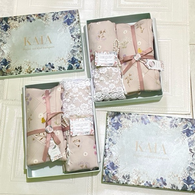 

Box Kotak Hampers Mukena sajadah Kaia Hampers