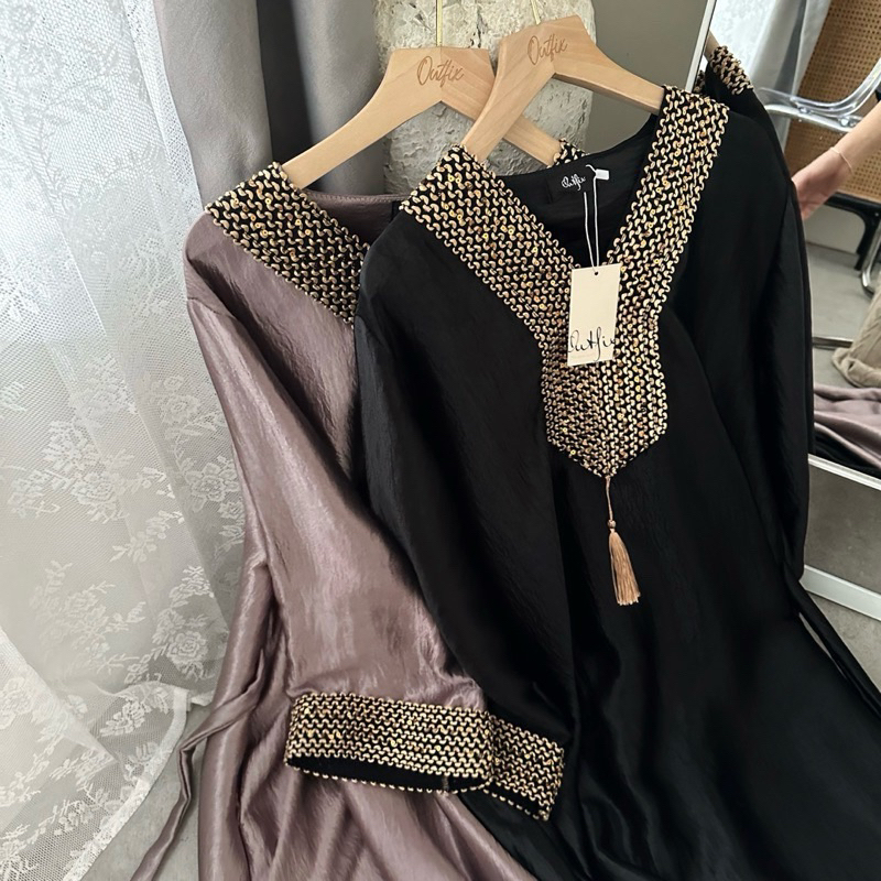 Yasmine Shimmer Dress by Outfix