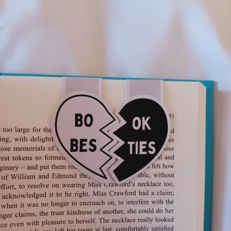 

magnetic bookmark / pembatas buku magnet book besties