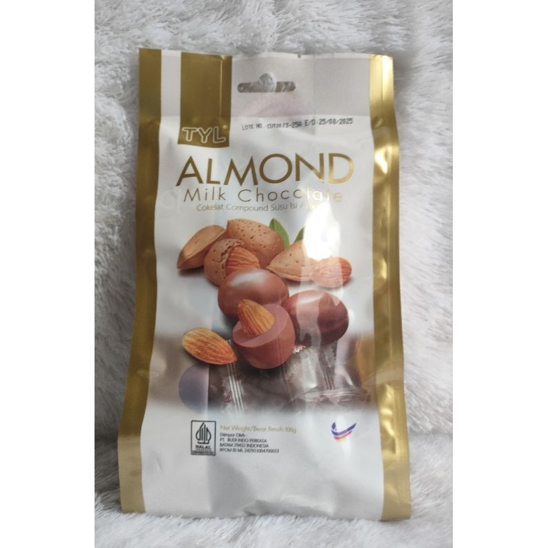 

2Xbtygneal Sakha Snack ) Tyl Almond Chocolate/Coklat Almond 100 Gr