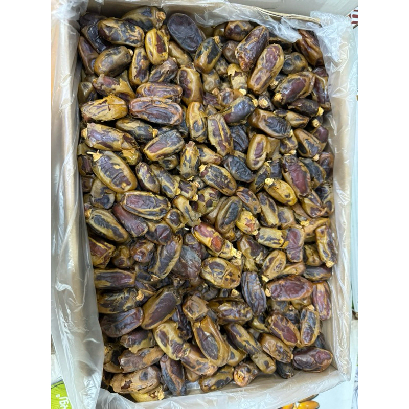 

Kurma Barni Saudi Arabia Saudi Dates Kemasaan 5kg Oleh Oleh Haji dan Umrah