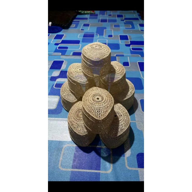 peci rotan akar