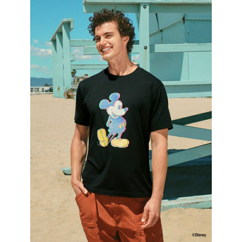 Kaos Uniqlo UT Mickey Mouse Stands Original Kaos Disney