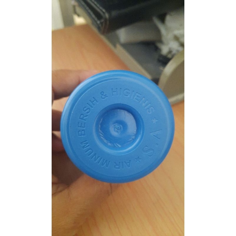 tutup galon biru