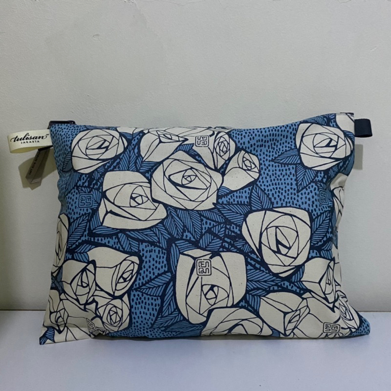 Pouch Tulisan By Melissa Sunjaya (new) | Clutch Tulisan | Pouch Tablet | Pouch Ipad | Tas Tablet