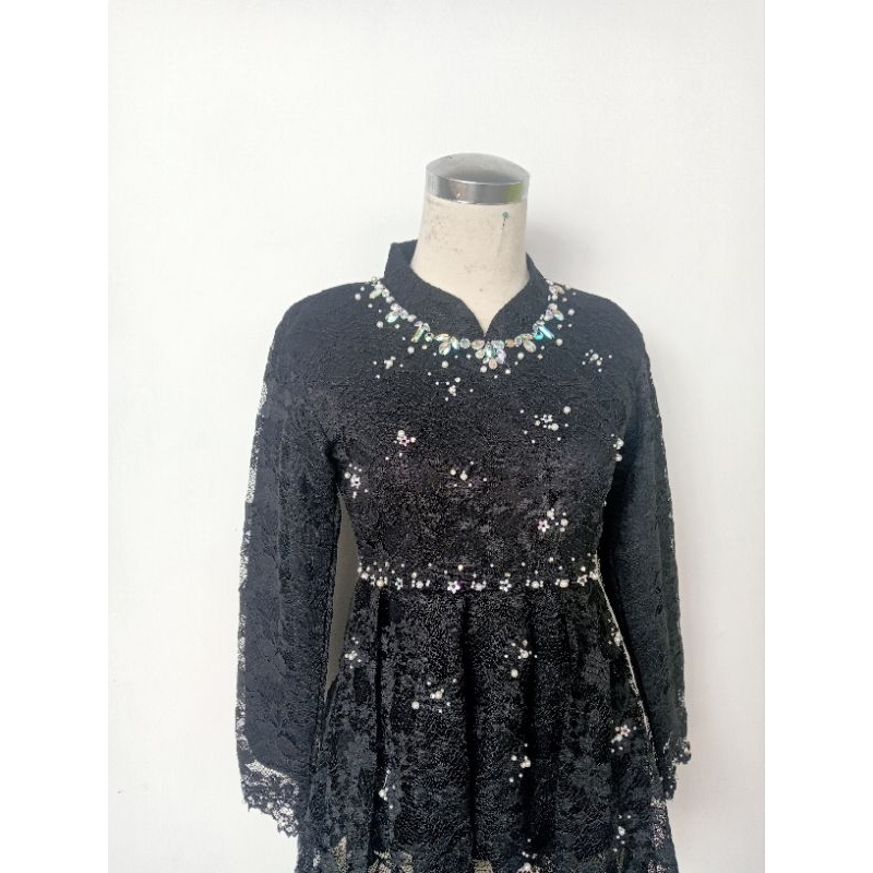 kebaya modern/ kebaya hitam