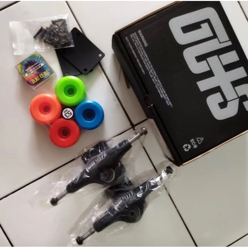 skateboard trucks set GUTS 5.25