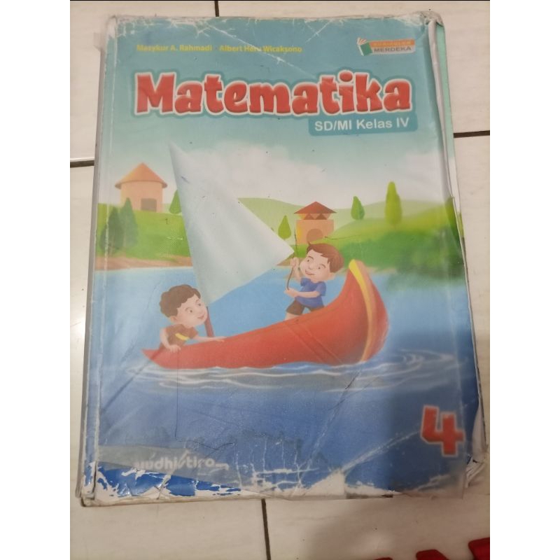 

BUKU MATEMATIKA SD KELAS 4 kondisi cover kurang bagus