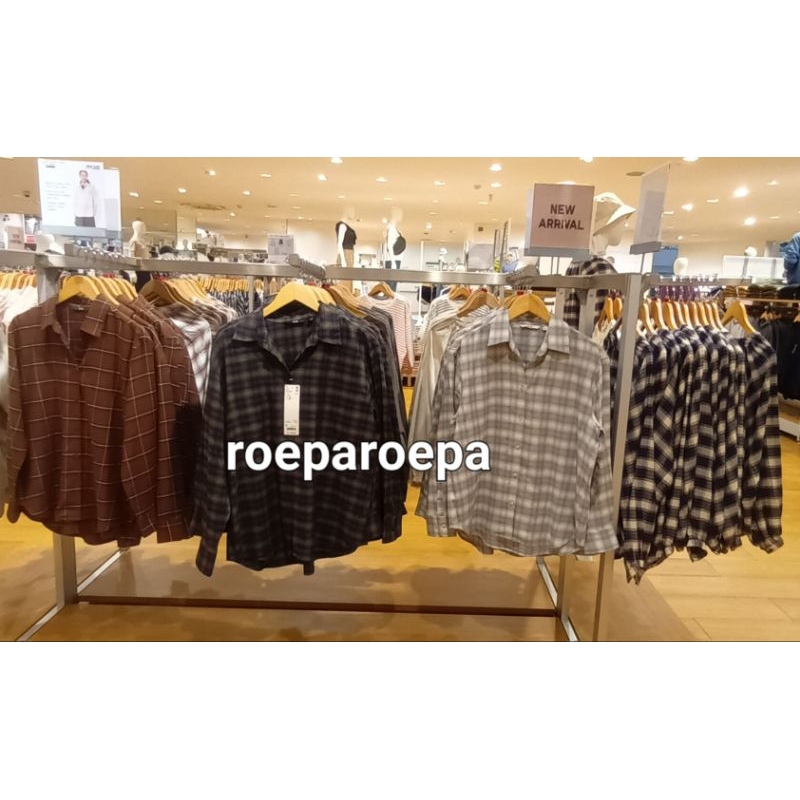 WOMEN Kemeja Flannel lembut kerah Skipper Uniqlo Soft Flannel Skipper Skirt jastip Uniqlo