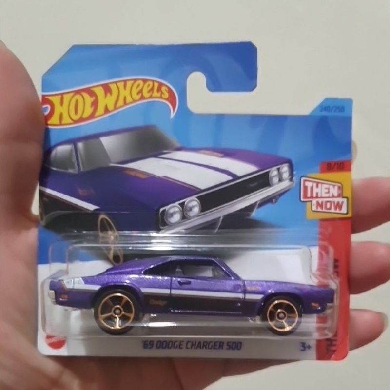 Hotwheels 69 Dodge Charger 500