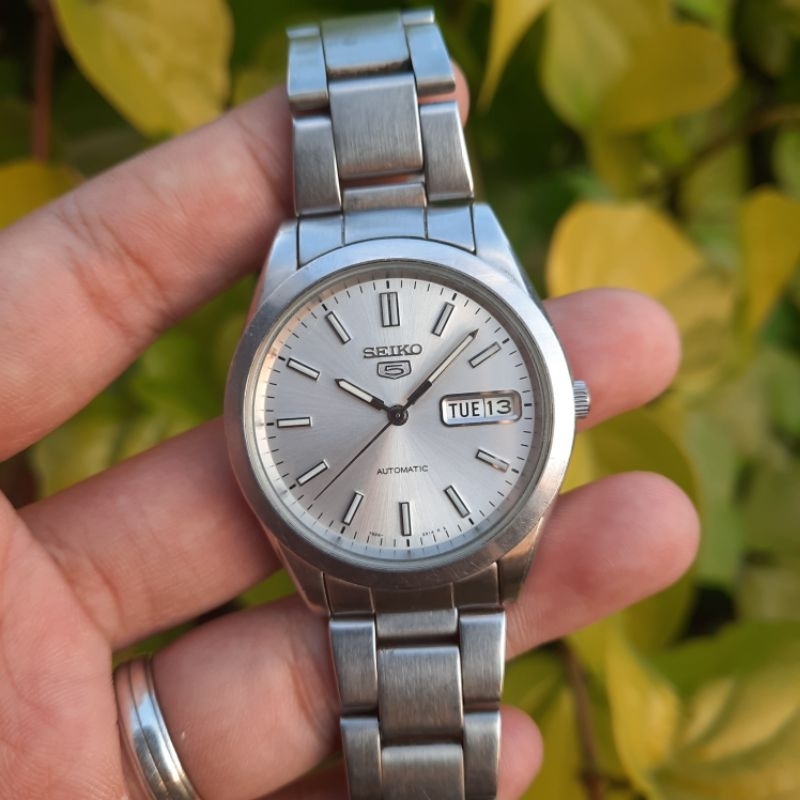 Seiko 5 Automatic SNX993K White Sunbrust SNX993 Silver Dial Bracelet