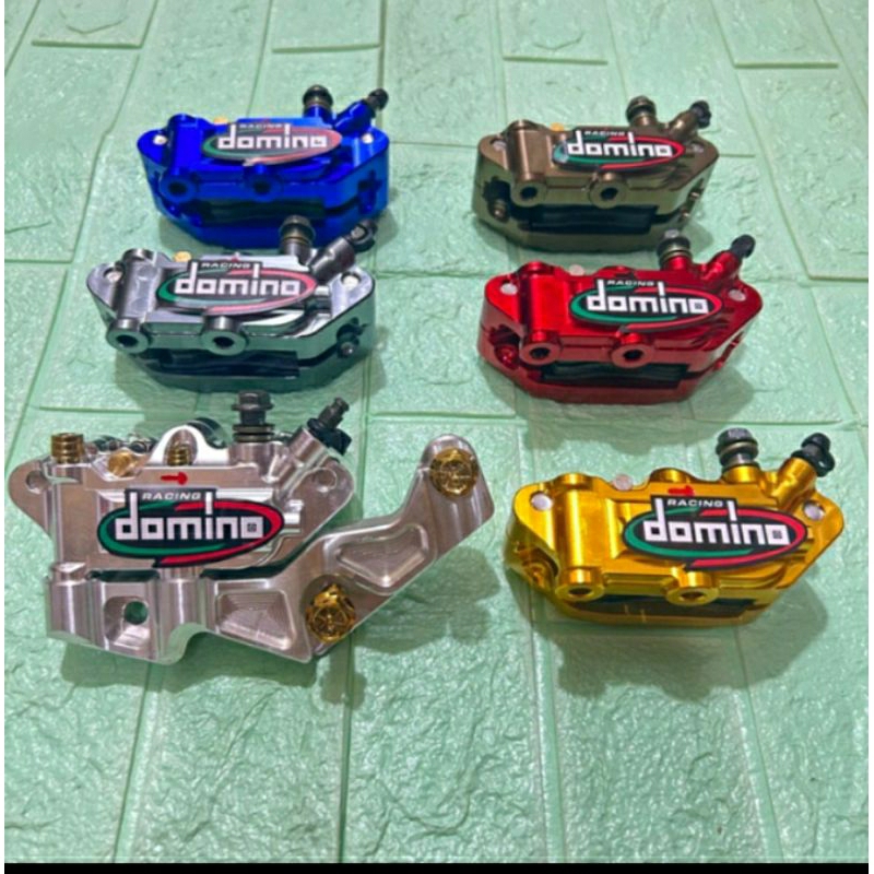 KALIPER MONOBLOK BREMBO 4 PISTON PLUS BREKET DEPAN DAN BAUT PNP YAMAHA NMAX OLD NMAX 155 OLD