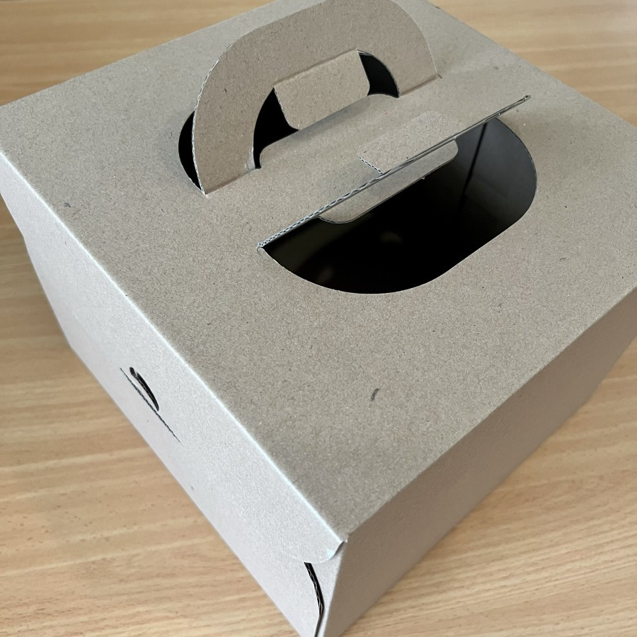 

10 pcs dus kue corugated box packaging hampers ukuran 25 x 25 x 18 cm coklat polos