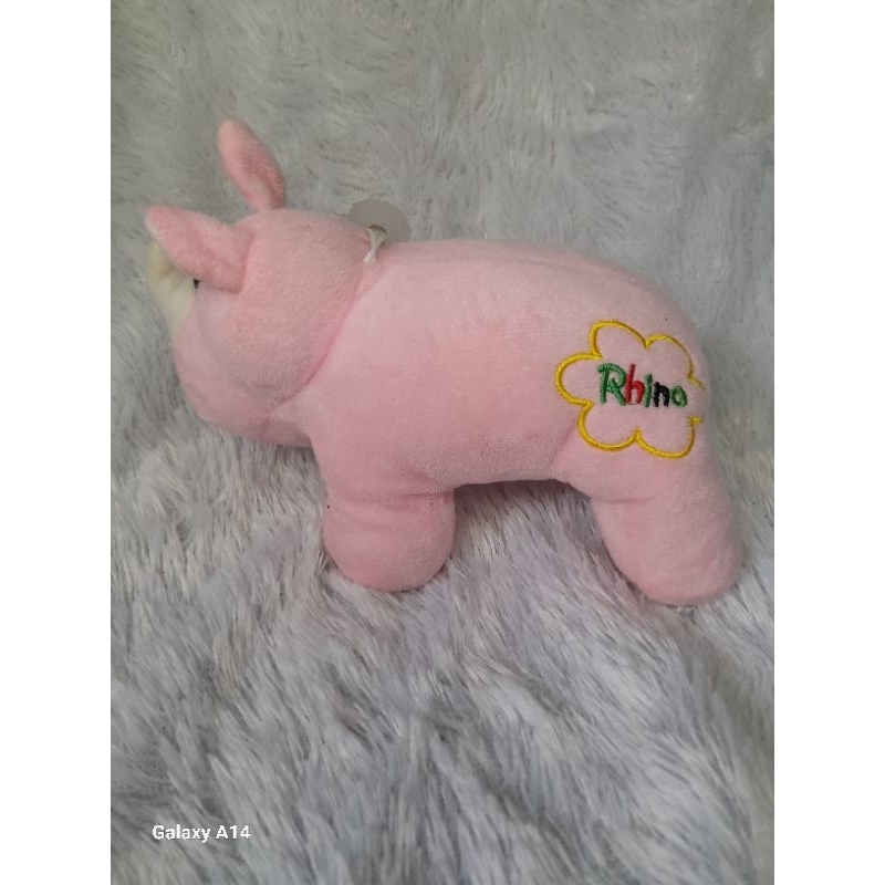 Boneka Badak