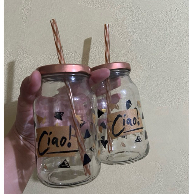 PRELOVED GELAS KACA DENGAN SEDOTAN UNIK GELAS JUS