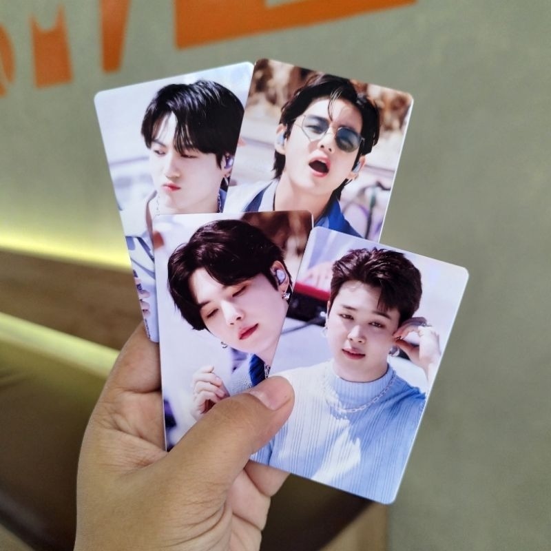 BTS PC HOLDER CAHOL PHOTO CARD/ BTS KEYCHAIN/ BTS FANKIT