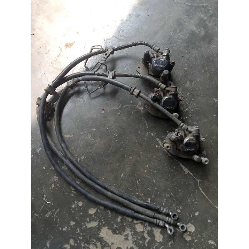 kaliper rem pala babi cakram vario 110 cw karbu + selang rem ori second