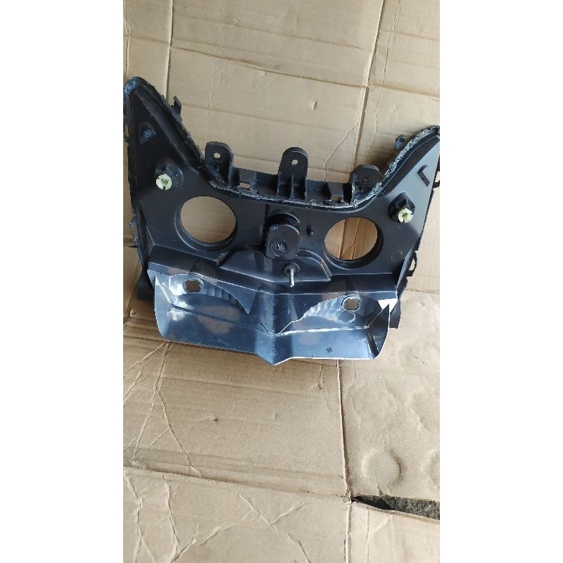 batok reflektor lampu Honda Vario 125 bohlam bekas original