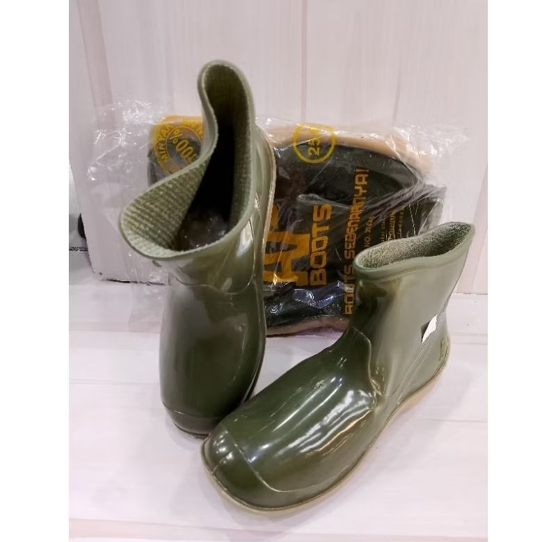 Boot AP Pendek Anti Air Lembut / Boot AP2005