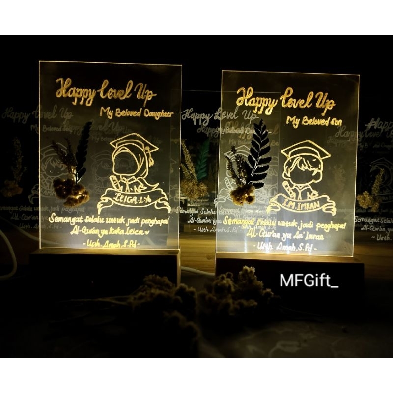 Gift akrilik lampu GROSIR PLAKAT MURAH Kado wisuda, sovenir arisan, Birthday, wedding, dll