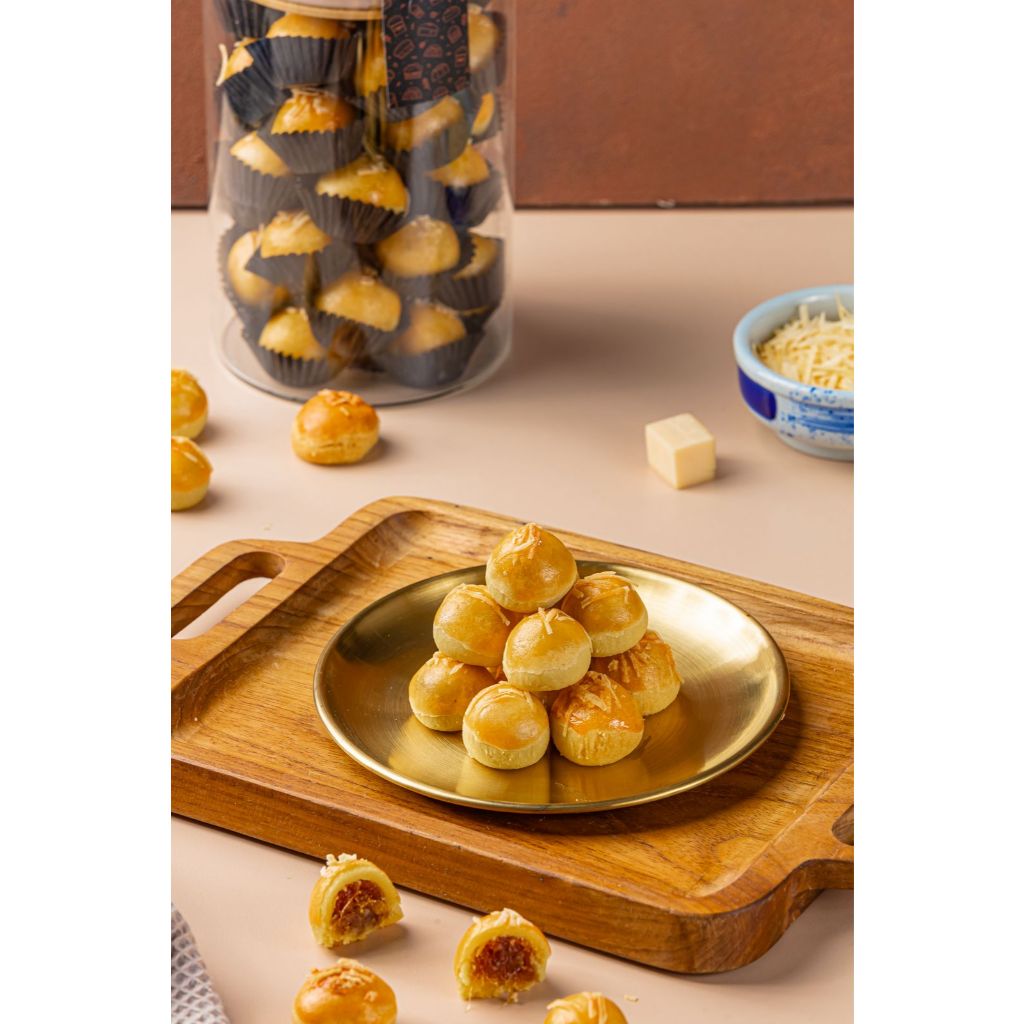 

Nastar Nanas Premium Wijsman - Mamam Bakes