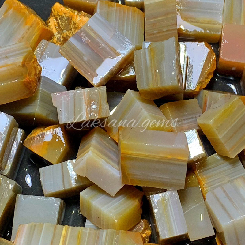 Cempaka Motif unik / Lempengan Batu Cempaka Natural Motif