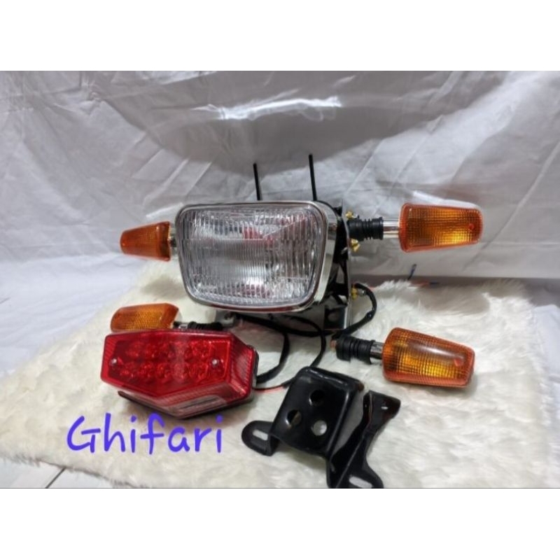 Paket Hemat Batok Kepala Lampu Depan RX King Model Standar Breket Lampu Depan RX King Sen Sein Reten