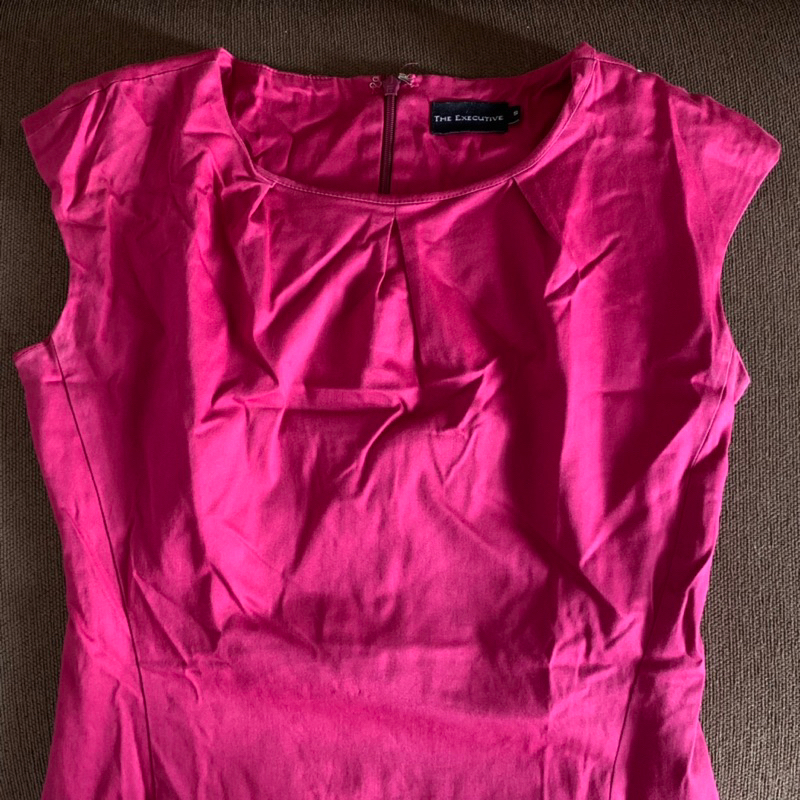 THE EXECUTIVE Red Fuschia Pink Fanta Work Midi Dress Untuk Kerja size S Preloved
