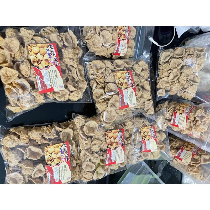 

kripik tahu 1/2 kg