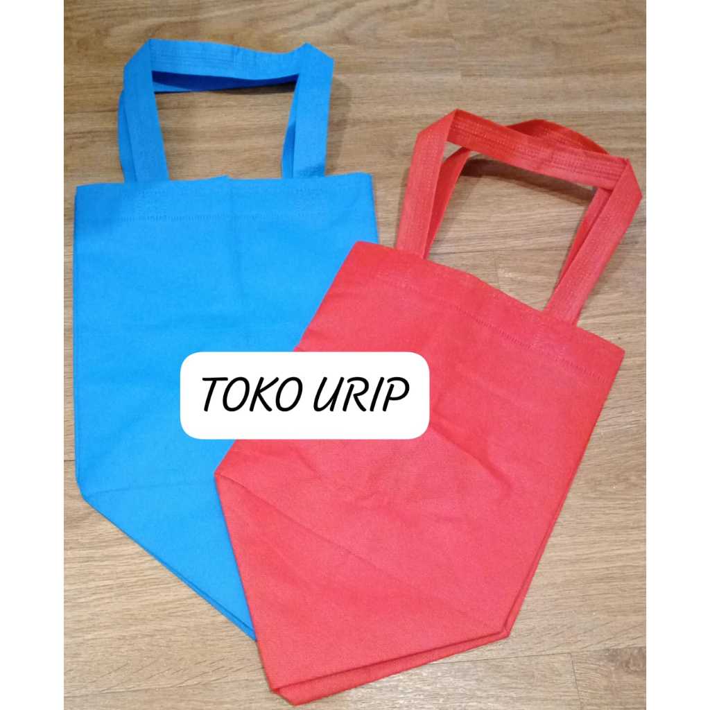 

Tas Box Kue dan Nasi Spunbond (20x20) (22x22) - Per Lusin (12 pcs)