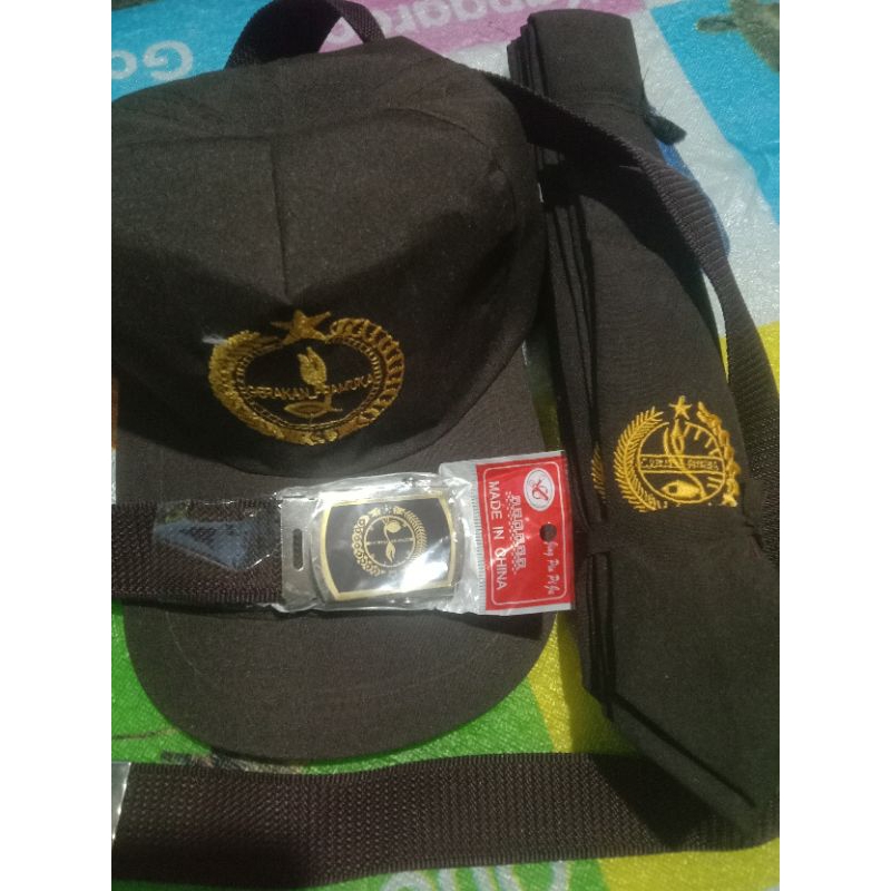 topi pramuka dasi pramuka ikat pinggang(sabuk kecil)sabuk besar