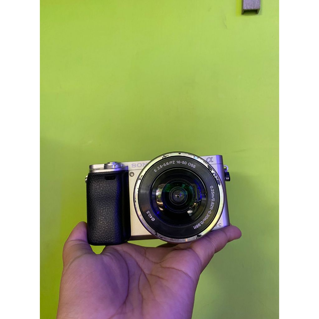 SONY A6000 MULUS MIRORLESS SONY A6000 FULSET SIAP PAKAI SC RENDAH