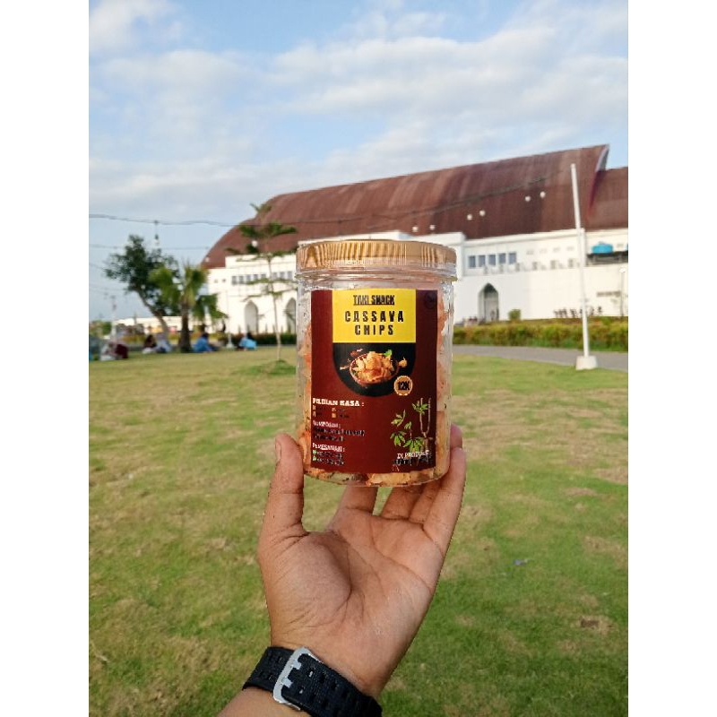 

Keripik Singkong Premium Dengan Aroma Daun Jeruk Kemasan Toples 800ml