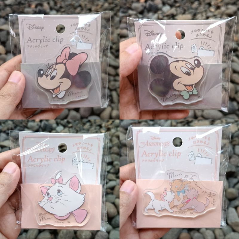 

Seria Daiso Watts Japan - Acrylic Clip Serbaguna Mickey Minnie Mouse Marie Cat