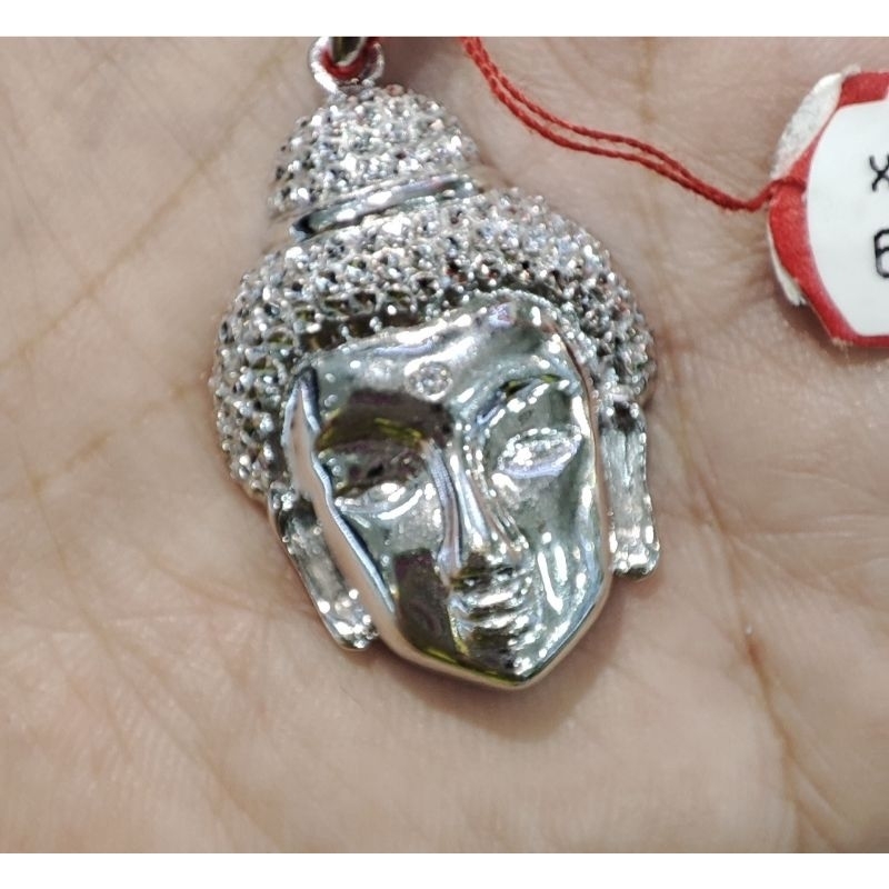 Liontin emas 75 kepala budha