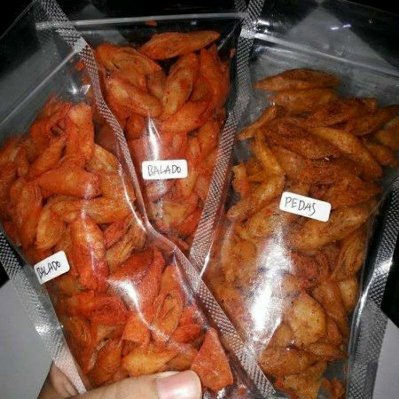 

Snack kulit lumpia (senampia) Rasa balado pedas gurihhh Nikmatt