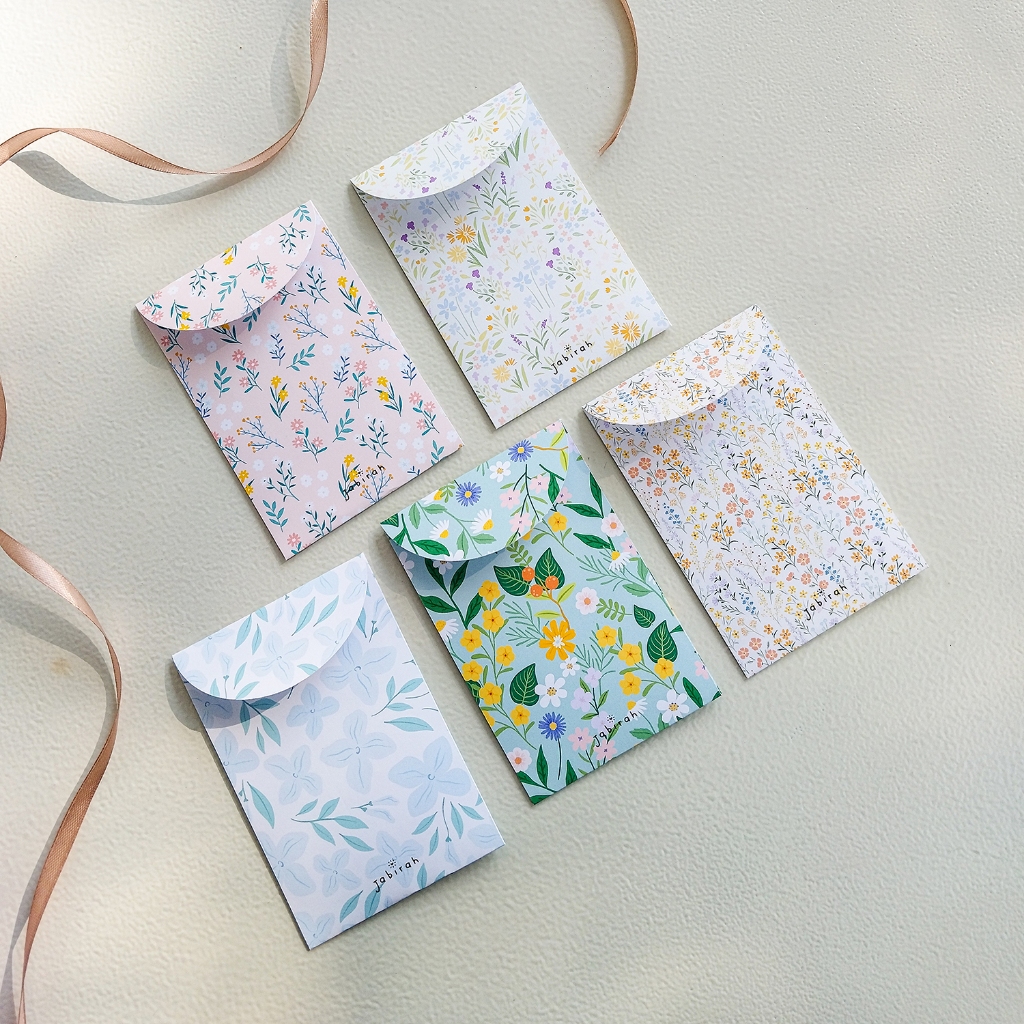 

Satu Set Amplop Kecil Motif Bunga isi 5 | Jabirah