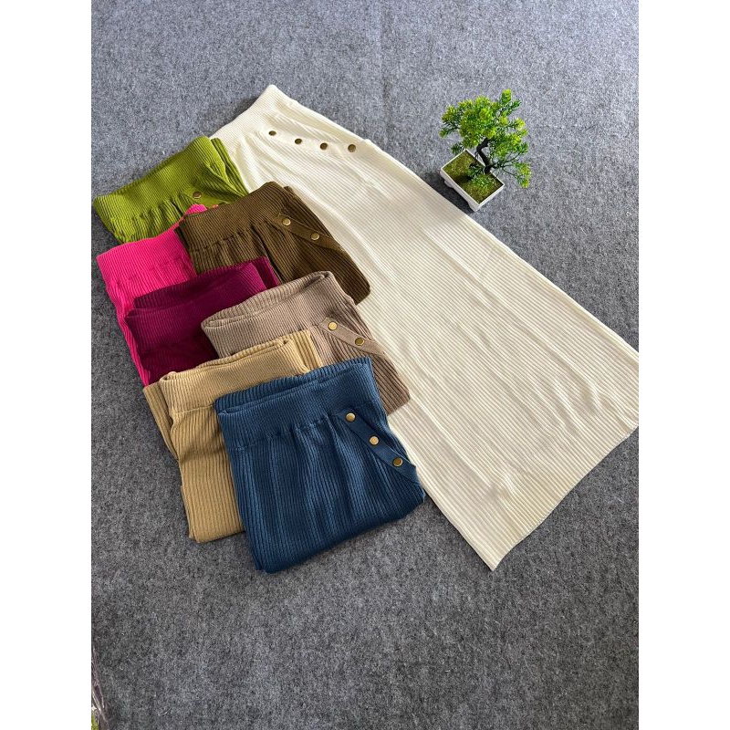 Rok rajut premium motif kancing rajut halus 12 gate