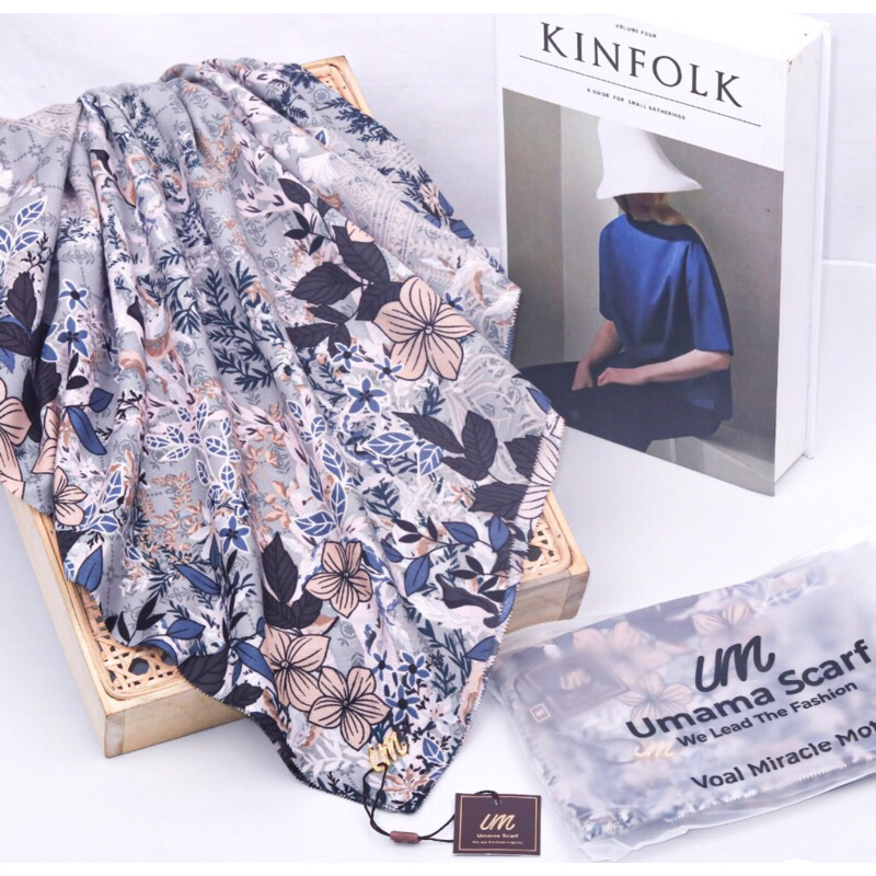 HIJAB SEGIEMPAT UMAMA MOTIF VOAL POUCH