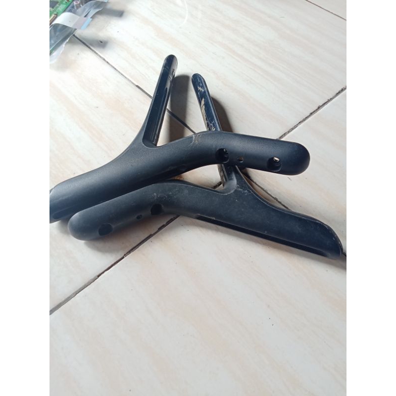 Kaki tv LG 42LB550 42LB563