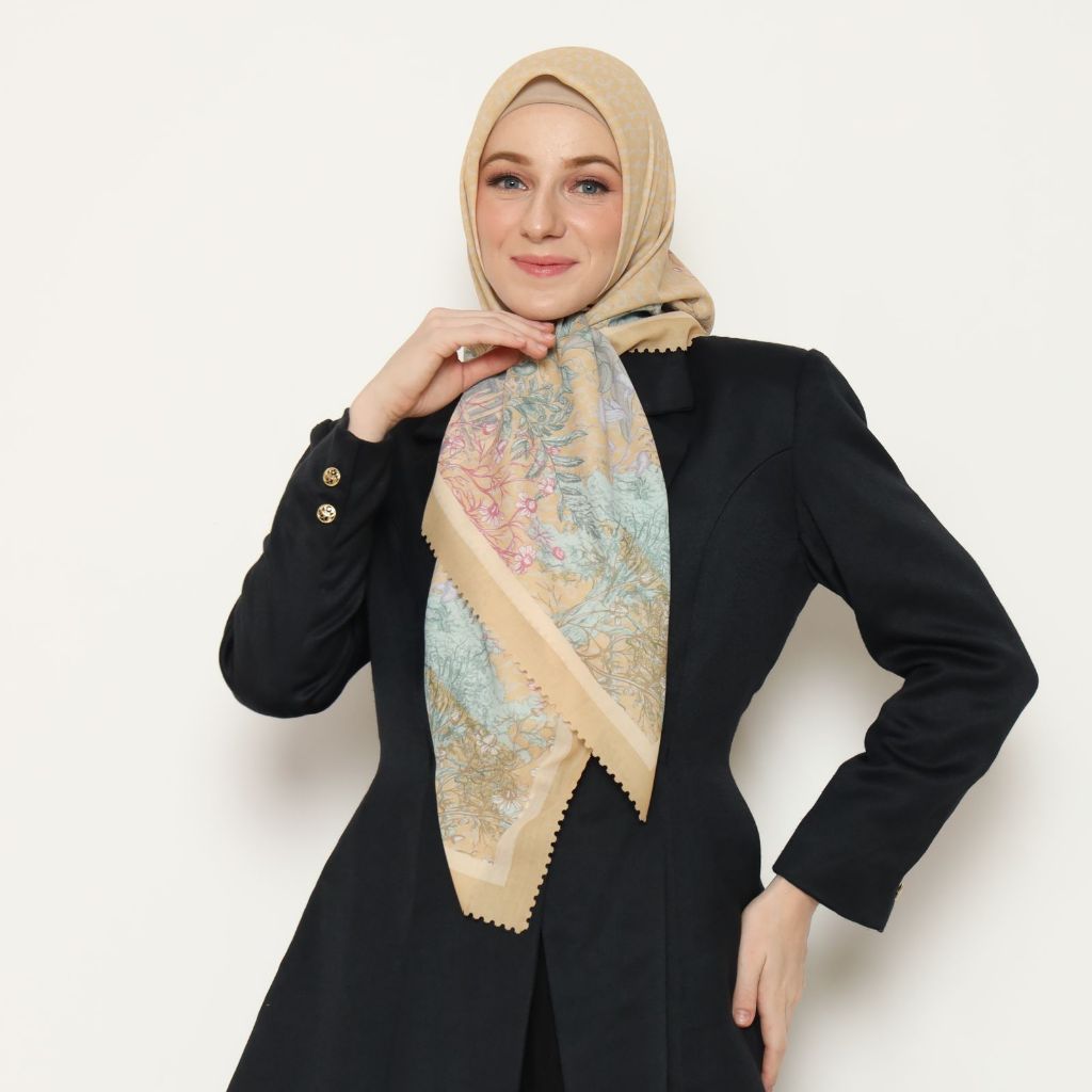 Florenza Series Yarashyma Scarf