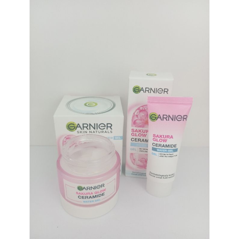 Paket 2in1 Garnier Sakura Glow Ceramide Water-Gel 50ml Plus New Gel Sakura Glow 20ml Asli Bpom