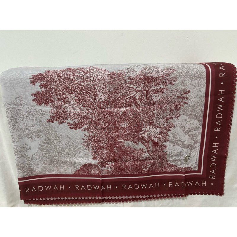 Radwah Scarf